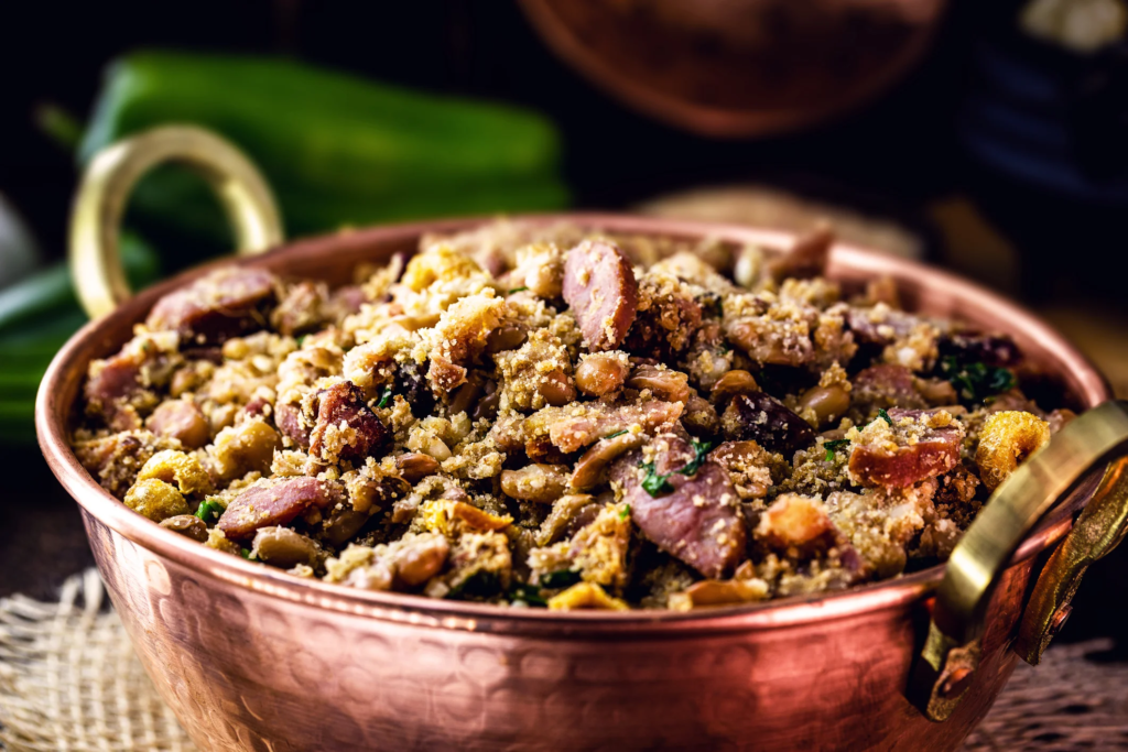 TW Aspas | Seu canal de prosa coerente e Inteligente Descubra a história do Feijão Tropeiro, um prato tradicional brasileiro criado pelos tropeiros. Aprenda a preparar essa receita clássica e deliciosa, com ingredientes simples e o sabor autêntico do fogão a lenha.